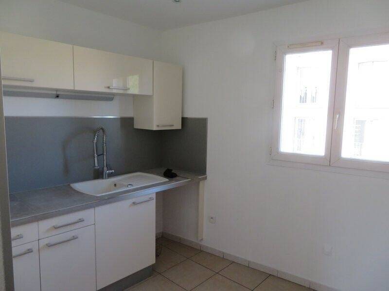 Maison à louer, 47m², MARIGNANE