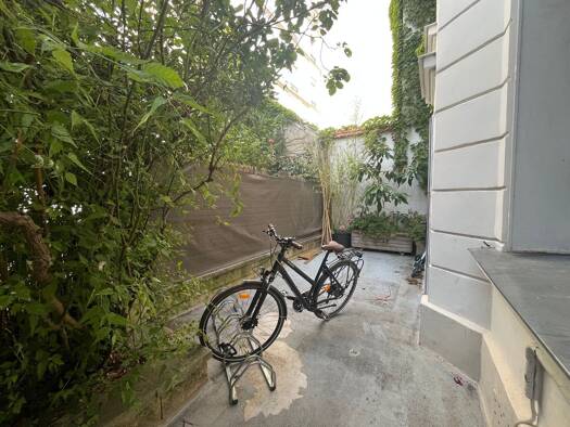 Appartement à vendre 250 000 € 2 pièces 1 chambre 30 m² RDC/4 Saint Louis-République Vincennes 94300
