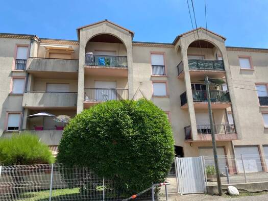 Appartement à louer 690 € 3 pièces 2 chambres 61 m² Étage 3/3 Centre Ville Le Teil 07400