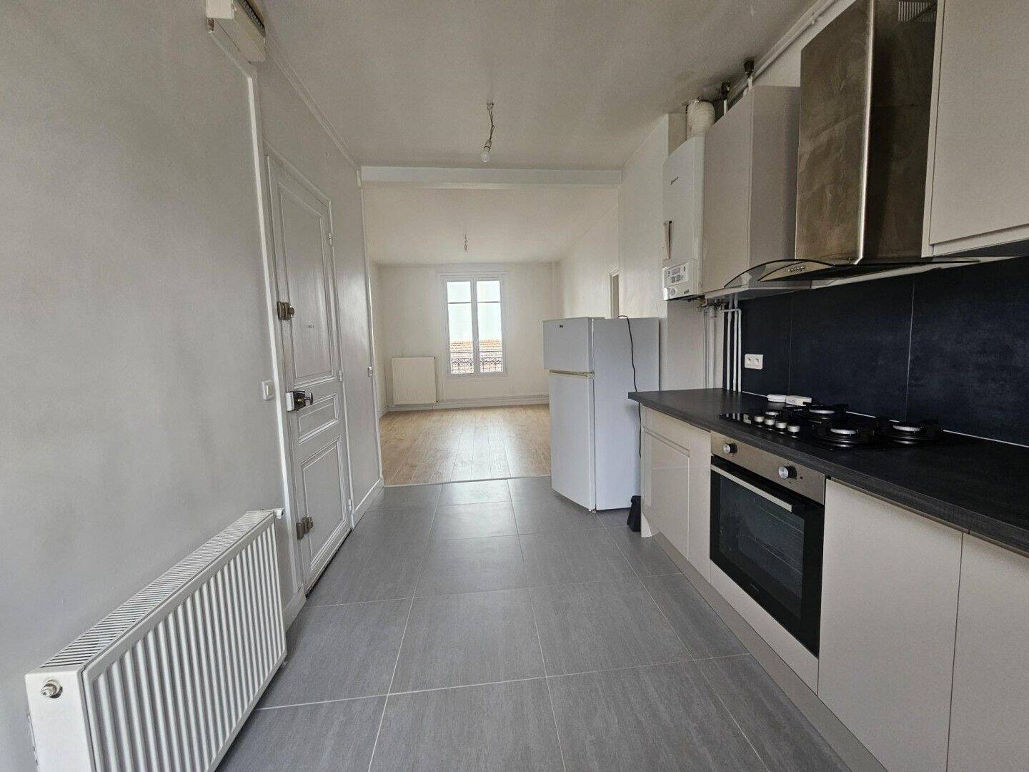 Maison à louer, 47m², COURBEVOIE