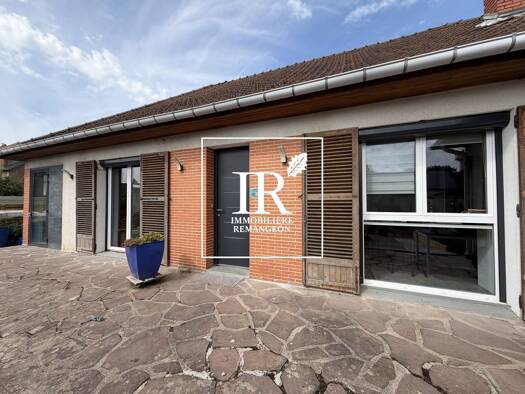 Maison de plain-pied à vendre 214 000 € 4 pièces 2 chambres 103 m² 656 m² de terrain Lamotte-Beuvron 41600