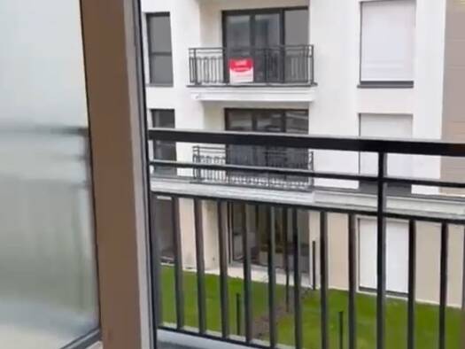 Appartement à louer 1 200 € 2 pièces 1 chambre 38 m² Étage 2/4 Neuilly-Plaisance 93360