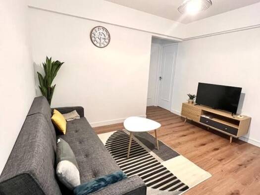 Colocation à louer - logement étudiant 565 € 1 pièce 1 chambre 10 m² RDC Bel Air-La Cordière-Ménival Saint-Priest 69800