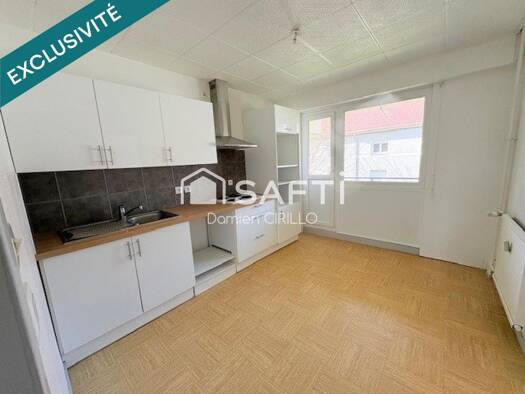 Appartement à vendre 65 000 € 3 pièces 2 chambres 71 m² 2ème étage L'Isle-sur-le-Doubs 25250