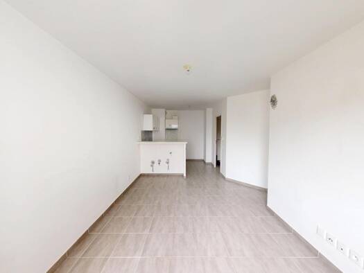 Appartement à vendre 129 000 € 1 pièce 28,2 m² 3 étages La Corniche-Frot-Saint Faron-Clémenceau Meaux 77100