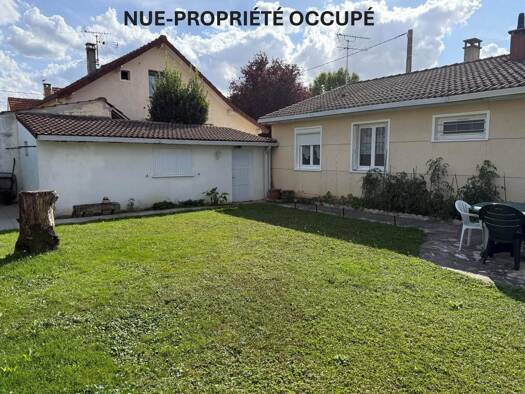 Maison de ville en viager occupé Bouquet 152 700 € 4 pièces 3 chambres 82,7 m² 415 m² de terrain La Doutre Ozoir-la-Ferrière 77330