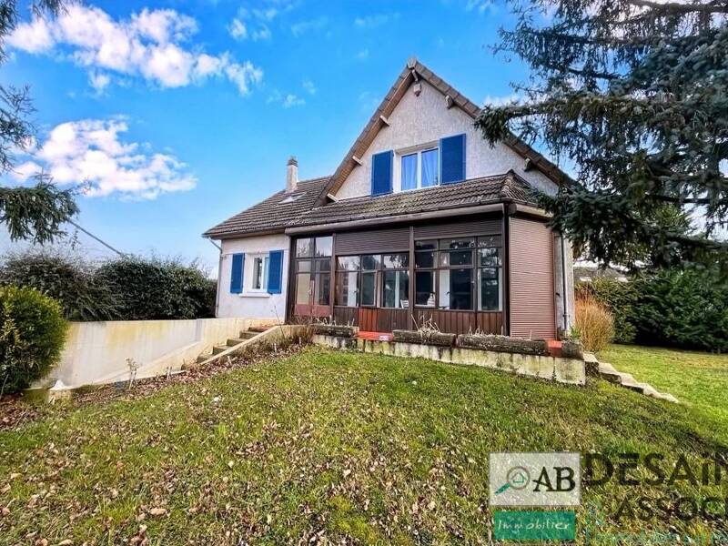 Maison à vendre, 120m², CRECY LA CHAPELLE