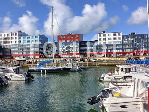 Appartement à vendre 170 000 € 3 pièces 2 chambres 51 m² RDC Courseulles-sur-Mer 14470