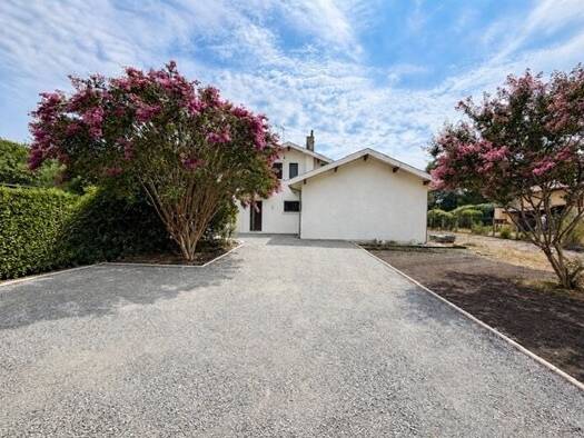 Maison à vendre 695 000 € 5 pièces 4 chambres 156 m² 2 472 m² de terrain Cestas 33610