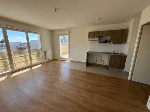 Appartement à louer 981 € 3 pièces 2 chambres 64 m² 2ème étage Bruyères-le-Châtel 91680