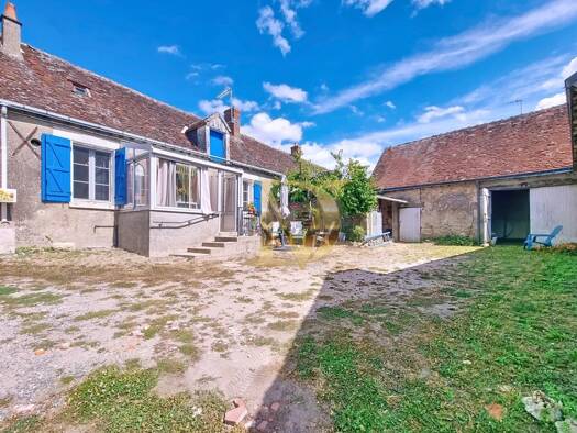 Maison à vendre 149 860 € 2 pièces 1 chambre 40 m² 585 m² de terrain Francueil 37150