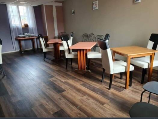 Restaurant à vendre Fonds de commerce 102 000 € 385 m² d'espace de restauration Domrémy-la-Pucelle 88630