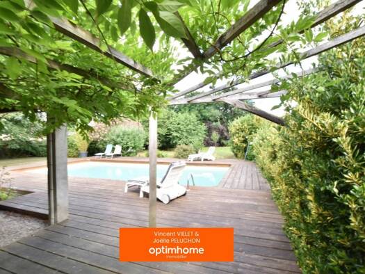 Maison à vendre 400 000 € 8 pièces 4 chambres 240 m² 1 929 m² de terrain Parabelle Ambarès-et-Lagrave 33440