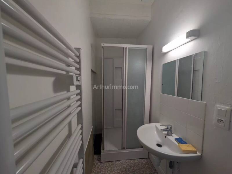 Maison à louer, 72m², SAINT MEDARD DE GUIZIERES