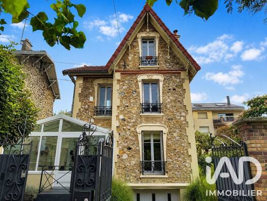 Maison à vendre 970 000 € 7 pièces 4 chambres 141 m² 268 m² de terrain La Prairie de Nogent Le Perreux-sur-Marne 94170
