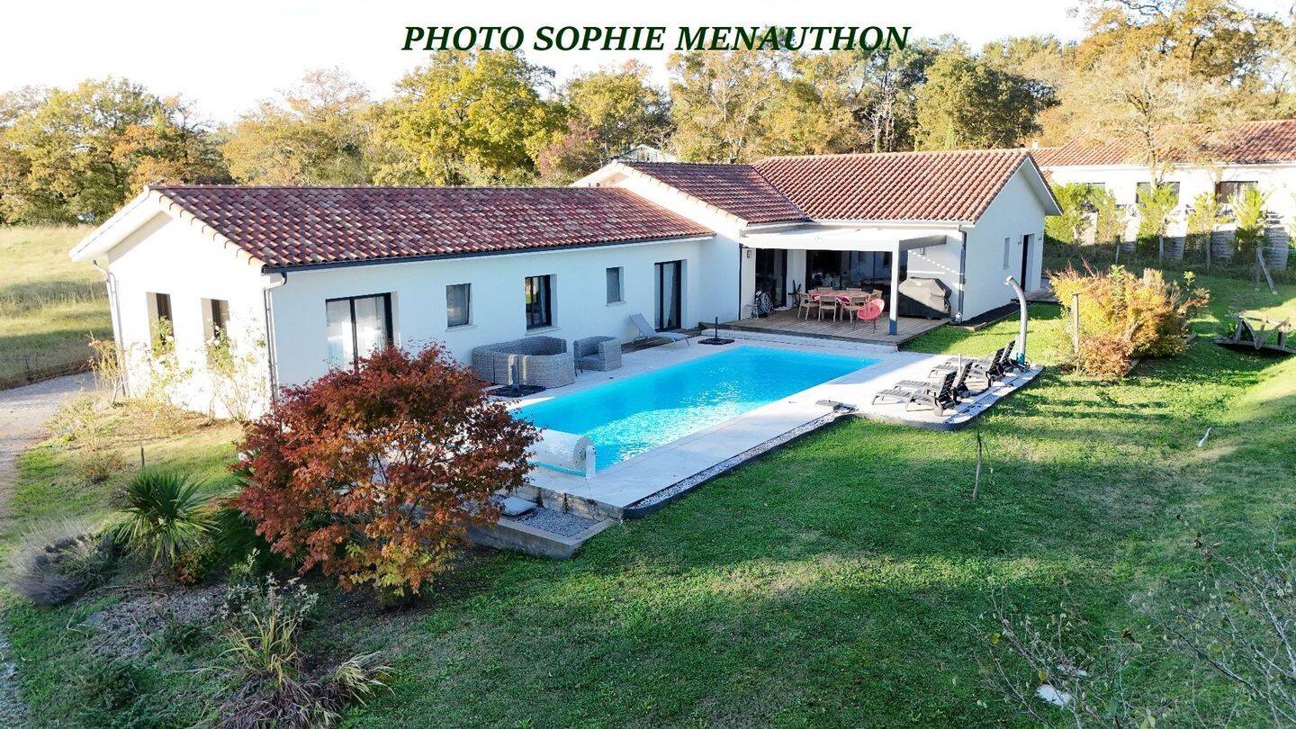 Maison à vendre, 197m², PEYREHORADE