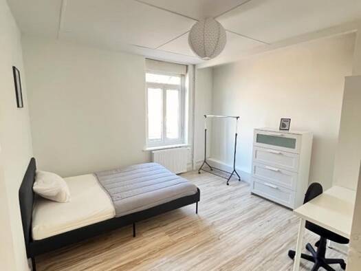 Colocation à louer 370 € 1 pièce 1 chambre 12 m² disponible dès maintenant Centre Ville-Fin de la Guerre Tourcoing 59200