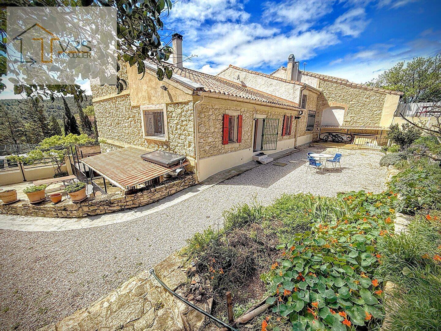 Maison à vendre, 302m², PORTEL DES CORBIERES