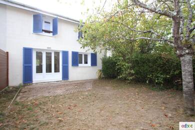 Pavillon à louer 997 € 5 pièces 3 chambres 98 m² 300 m² de terrain Orbelière Olivet 45160