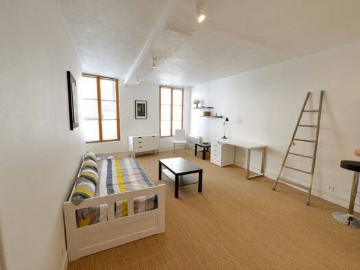 Appartement à louer 588 € 1 pièce 31 m² 1er étage Saint Lazare-Veneurs Compiègne 60200