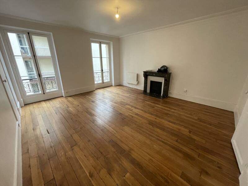 Maison à louer, 45m², PARIS 16E