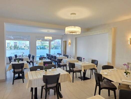 Boutique à vendre Fonds de commerce 198 000 € 143 m² de surface de vente Le Ban-Saint-Martin 57050