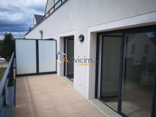 Appartement à louer 702 € 2 pièces 1 chambre 43,6 m² 1er étage Saint-Cyr-en-Val 45590