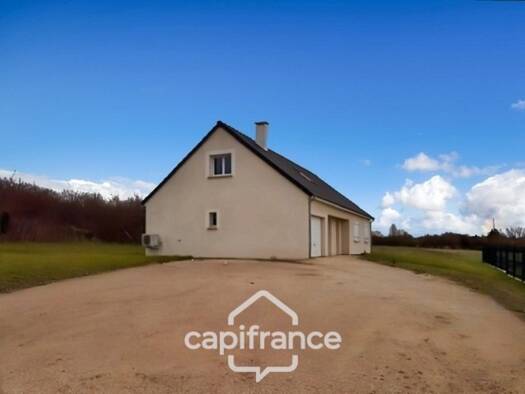 Maison à vendre - Première occupation 279 900 € 6 pièces 5 chambres 125 m² 1 245 m² de terrain Rural Saint-Doulchard 18230