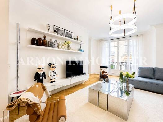 Appartement à vendre - Première occupation 1 850 000 € 4 pièces 3 chambres 160,1 m² Étage 3/6 Paris 17ème arrondissement 75017