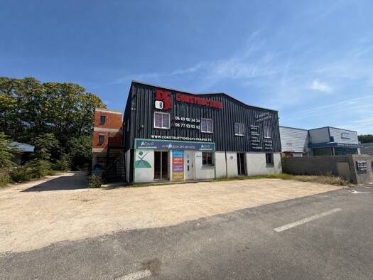Espace bureau à vendre 1 512 000 € 800 m² de bureaux Périphérie Lunel 34400
