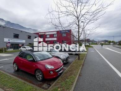 Local commercial à louer 2 594 € 165 m² de surface de vente Le Touvet 38660