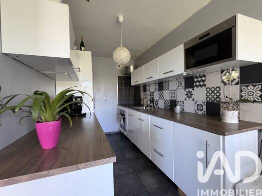 Appartement à vendre 195 000 € 3 pièces 2 chambres 62 m² Étage 2/6 Caudéran Bordeaux 33200