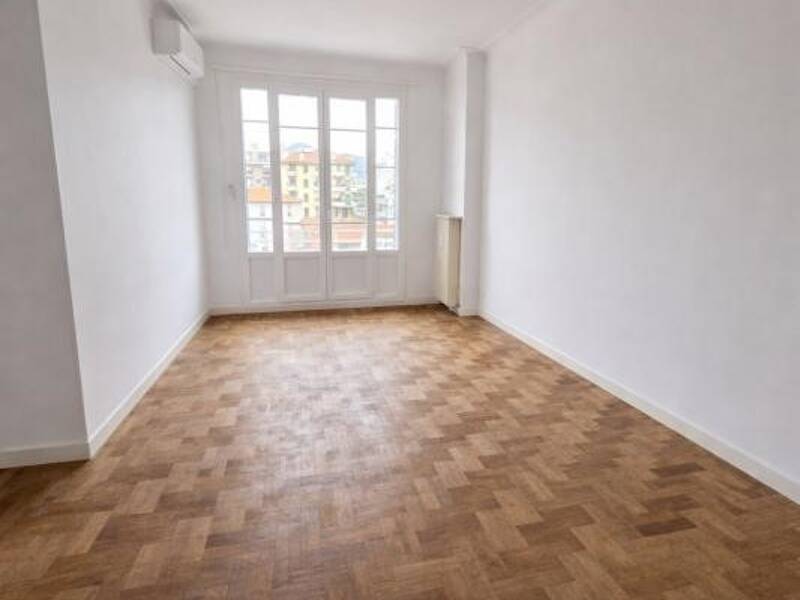 Maison à louer, 80m², NICE