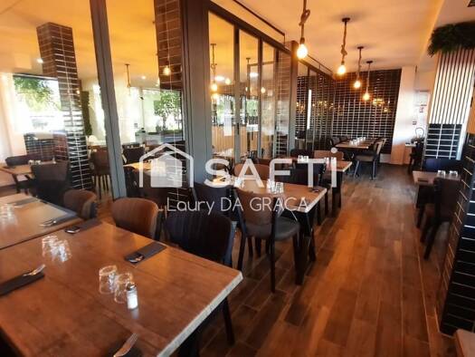 Bar / Café à vendre Fonds de commerce 167 368 € 95 m² d'espace de restauration Les Fontaines Franconville 95130
