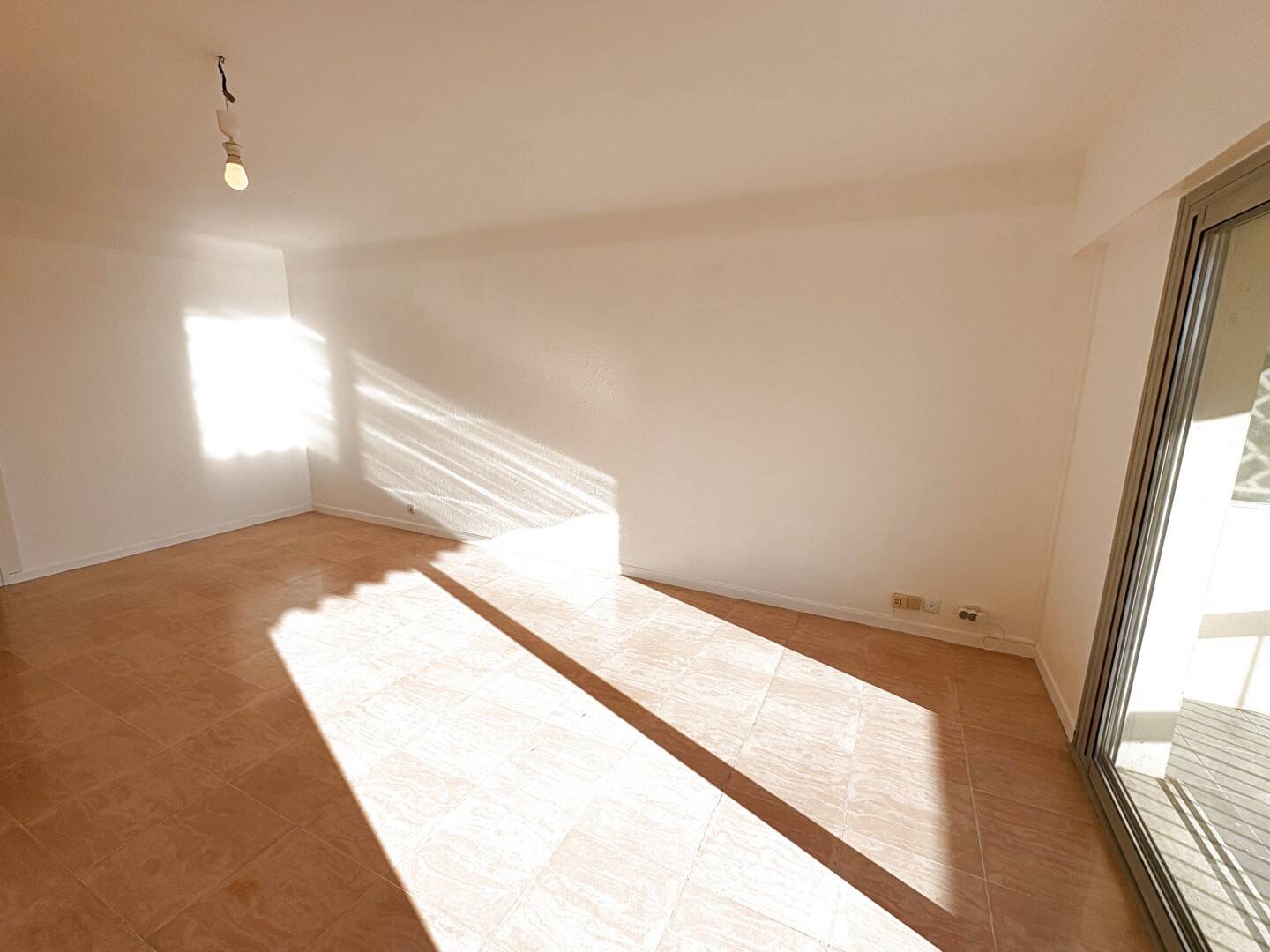 Maison à louer, 70m², CANNES