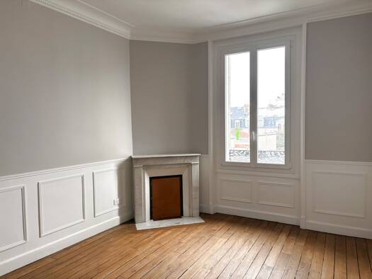 Appartement à louer 680 € 2 pièces 36 m² Étage 3/3 Reims 51100