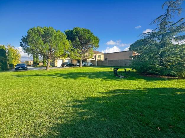 Maison à vendre 550 000 € 5 pièces 4 chambres 250 m² 4 000 m² de terrain Nouveau Centre Livron-sur-Drôme 26250