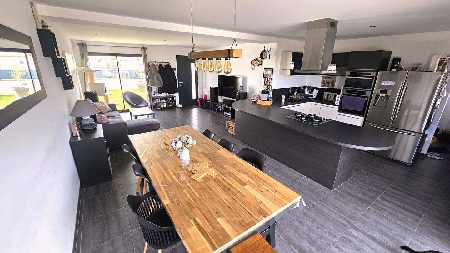 Maison à vendre, 134m², NEUFMOUTIERS EN BRIE