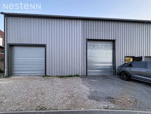 Entrepôt à louer 1 900 € 265 m² d'espace de stockage Rural Brignoles 83170