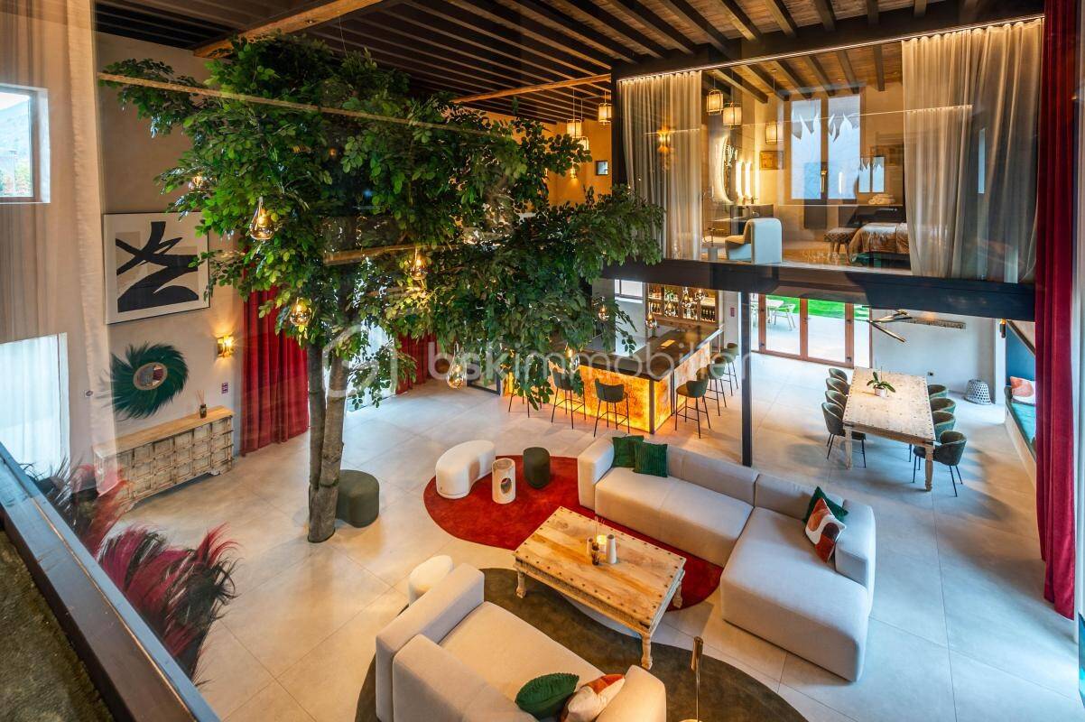 Maison à vendre, 303m², SEVRIER