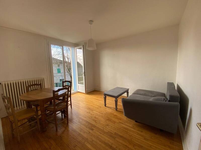 Maison à louer, 58m², CHAMPCEVINEL