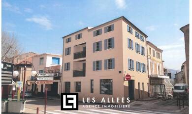 Appartement à louer 785 € 4 pièces 3 chambres 81,7 m² 3ème étage Cruas 07350