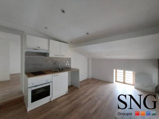 Appartement à louer 579 € 3 pièces 2 chambres 35,1 m² Étage 2/3 Habitat Diffus Revel 31250