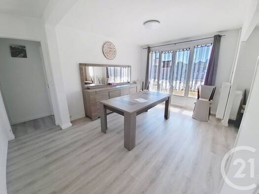 Appartement à vendre 130 500 € 3 pièces 2 chambres 66,48 m² 2ème étage Fécamp 76400