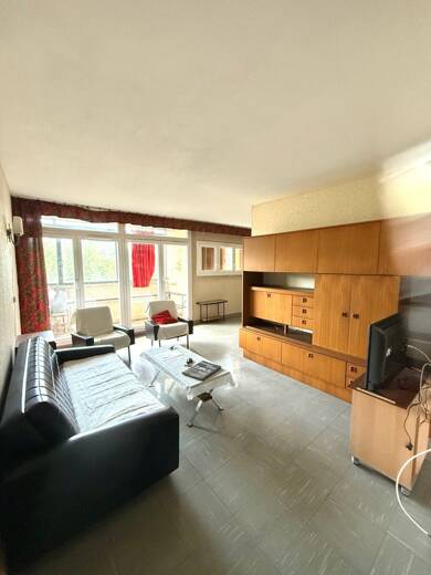 Appartement à vendre 79 000 € 4 pièces 3 chambres 81 m² Étage 3/5 Marseille 13015