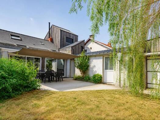 Maison de ville à vendre 444 000 € 4 pièces 3 chambres 123 m² 550 m² de terrain Lauriers Nantes 44100