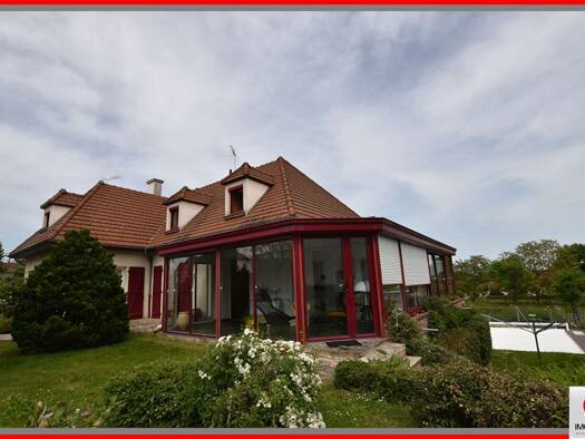 Maison à vendre 353 000 € 6 pièces 3 chambres 183 m² 1 100 m² de terrain Saint Remy en Rollat 03110