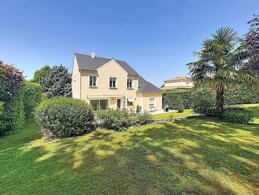 Maison à vendre 682 000 € 7 pièces 5 chambres 193 m² 966 m² de terrain Grosbois Villecresnes 94440