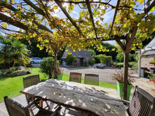 Maison à vendre 399 500 € 7 pièces 4 chambres 137 m² 5 905 m² de terrain Ploubezre 22300