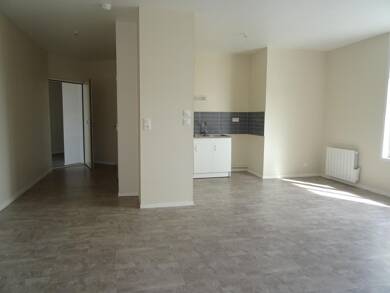 Appartement à louer 480 € 3 pièces 2 chambres 65,6 m² Étage 2/1 Chassant 28480